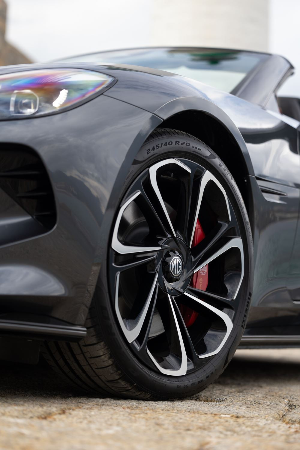 Le roadster sportif électrique Cyberster perpétue la lignée des voitures de sport MG