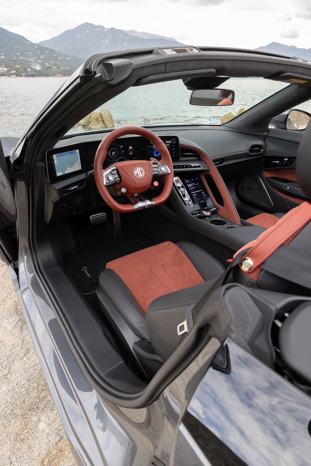 Le roadster sportif électrique Cyberster perpétue la lignée des voitures de sport MG
