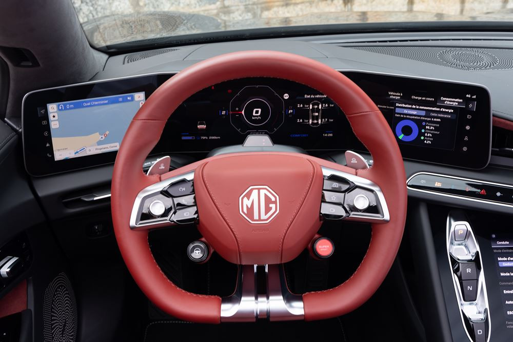Le roadster sportif électrique Cyberster perpétue la lignée des voitures de sport MG