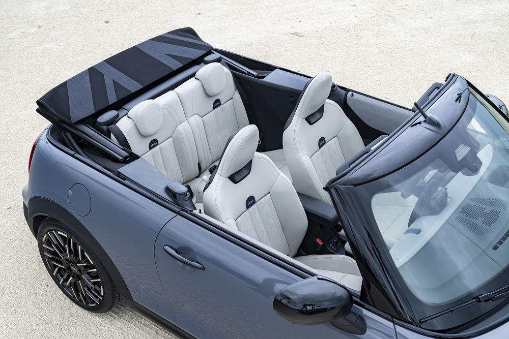 La Mini Cooper Cabrio de nouvelle génération complète la famille Mini