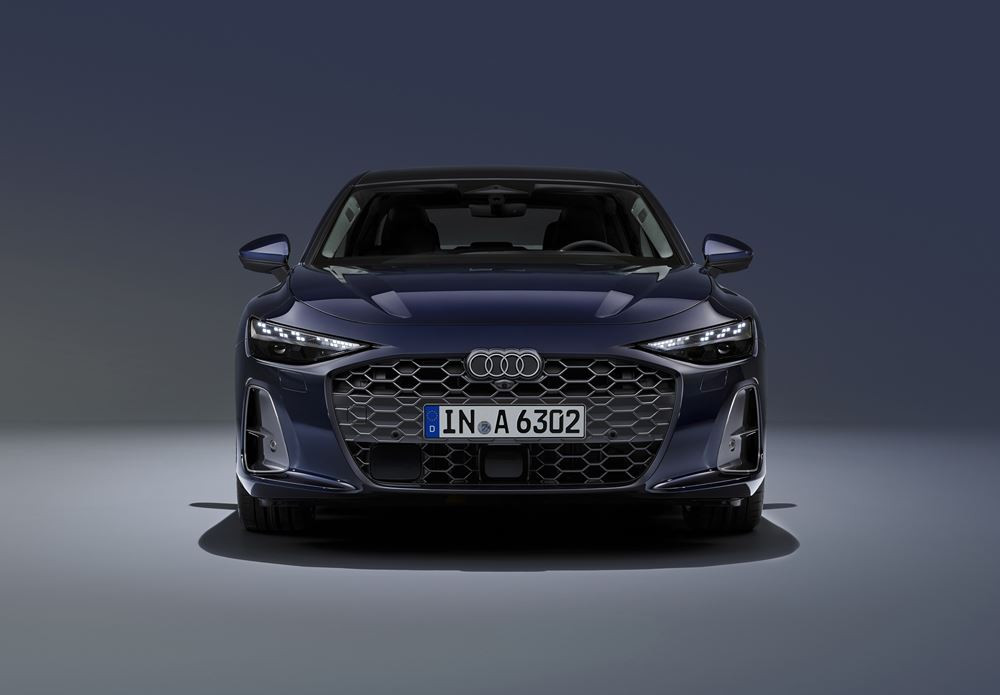 La berline première classe Audi A6 en approche