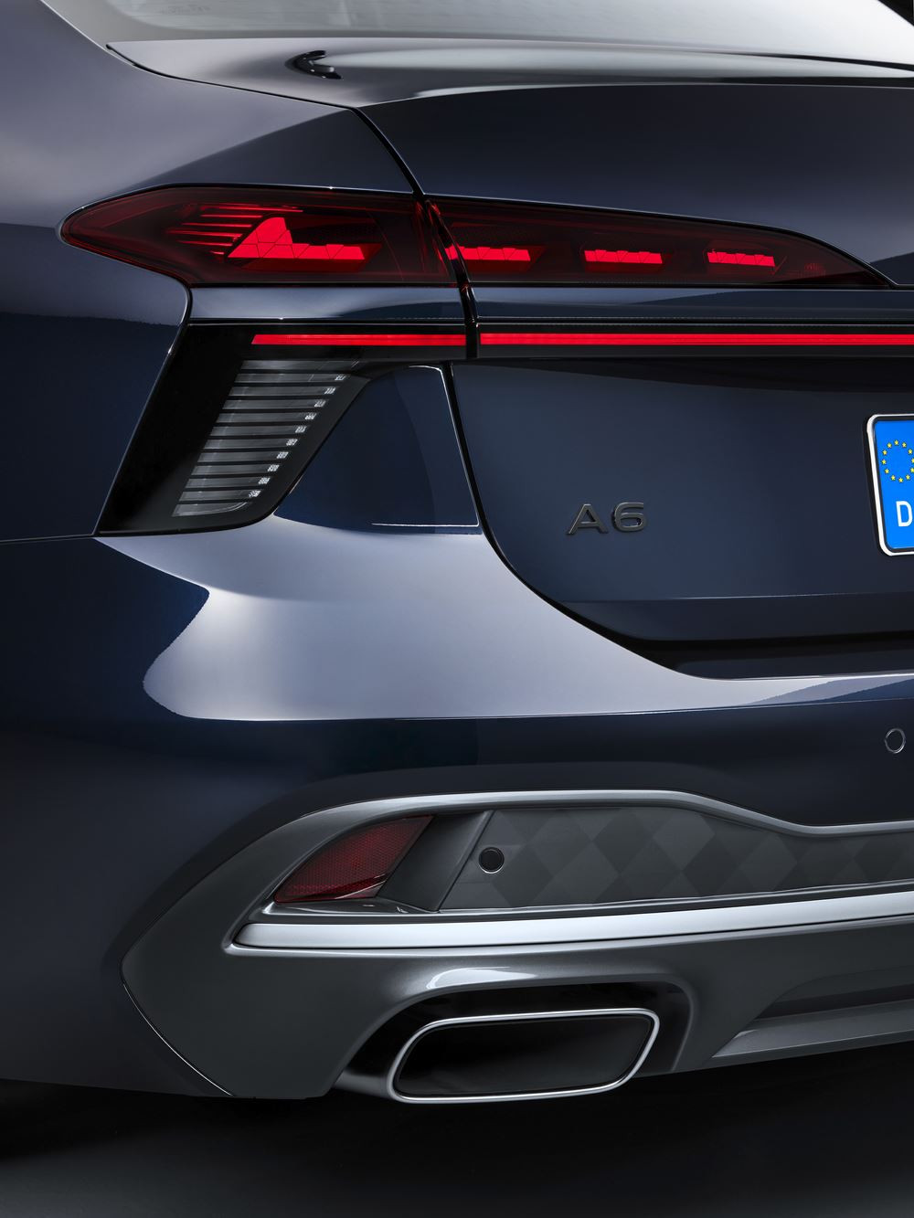 La berline première classe Audi A6 en approche