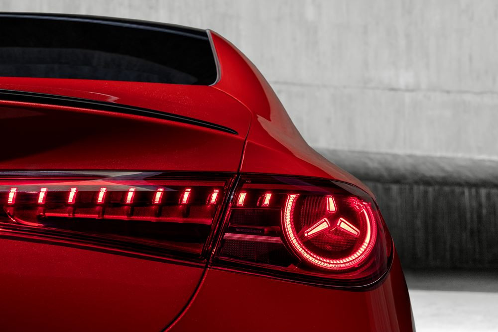 La Mercedes-Benz CLA électrique avec technologie EQ repose sur une architecture de 800 volts