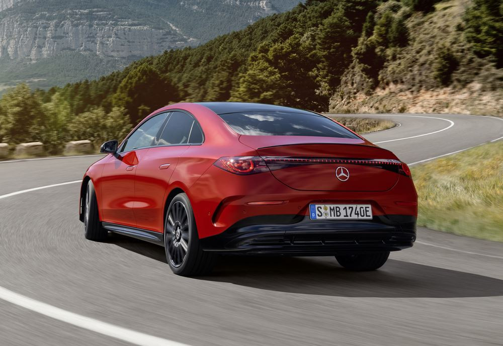 La Mercedes-Benz CLA électrique avec technologie EQ repose sur une architecture de 800 volts