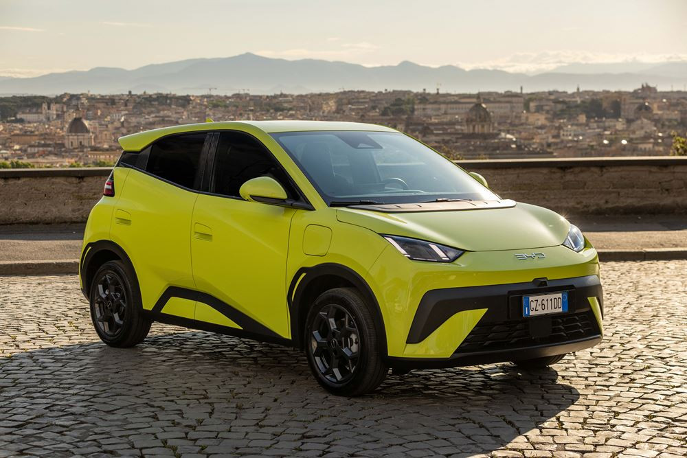 La citadine électrique Byd Dolphin Surf repose sur la e-Platform 3.0 et une batterie Blade