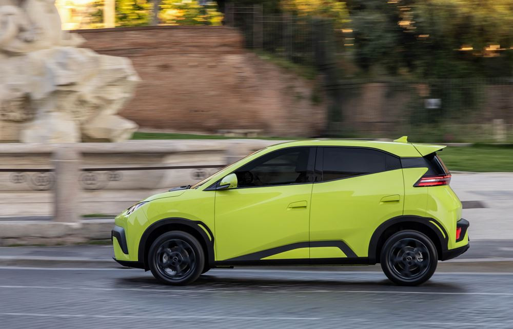 La citadine électrique Byd Dolphin Surf repose sur la e-Platform 3.0 et une batterie Blade