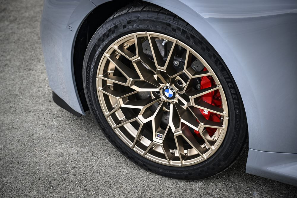 La BMW M2 CS de 530 ch promet une expérience de conduite intense