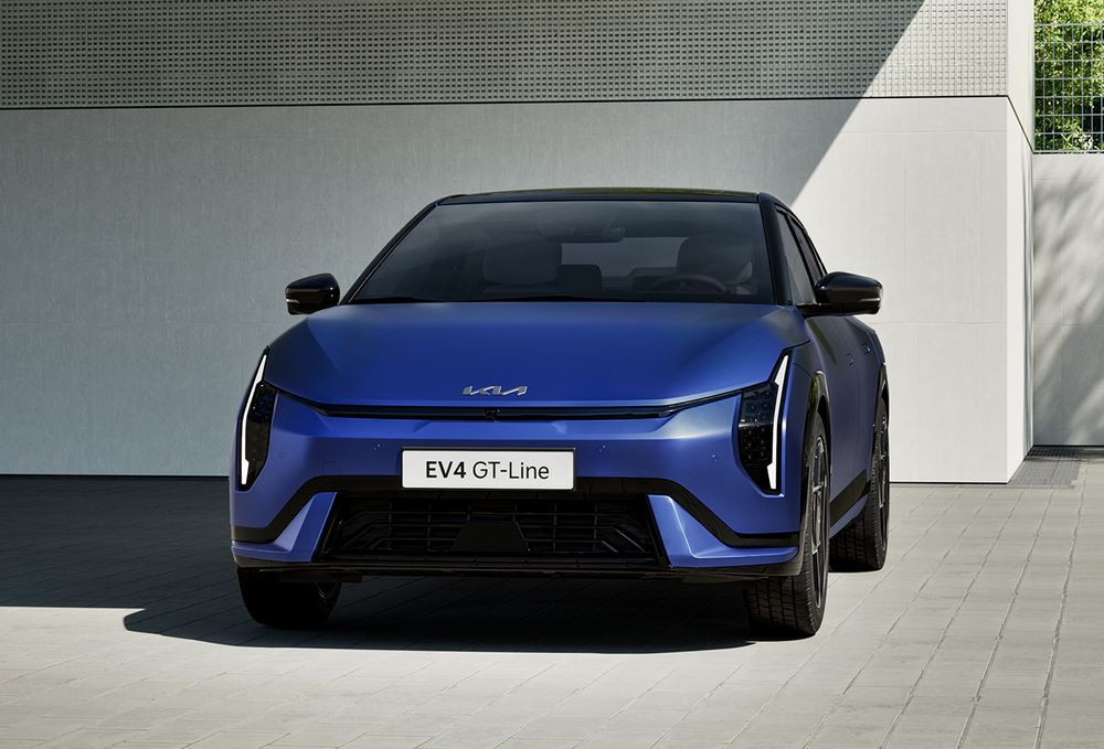 La berline électrique Kia EV4 Fastback affiche un design avant-gardiste