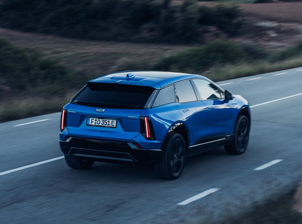 Le SUV électrique de luxe de taille intermédiaire Cadillac Optiq affiche une allure affirmée