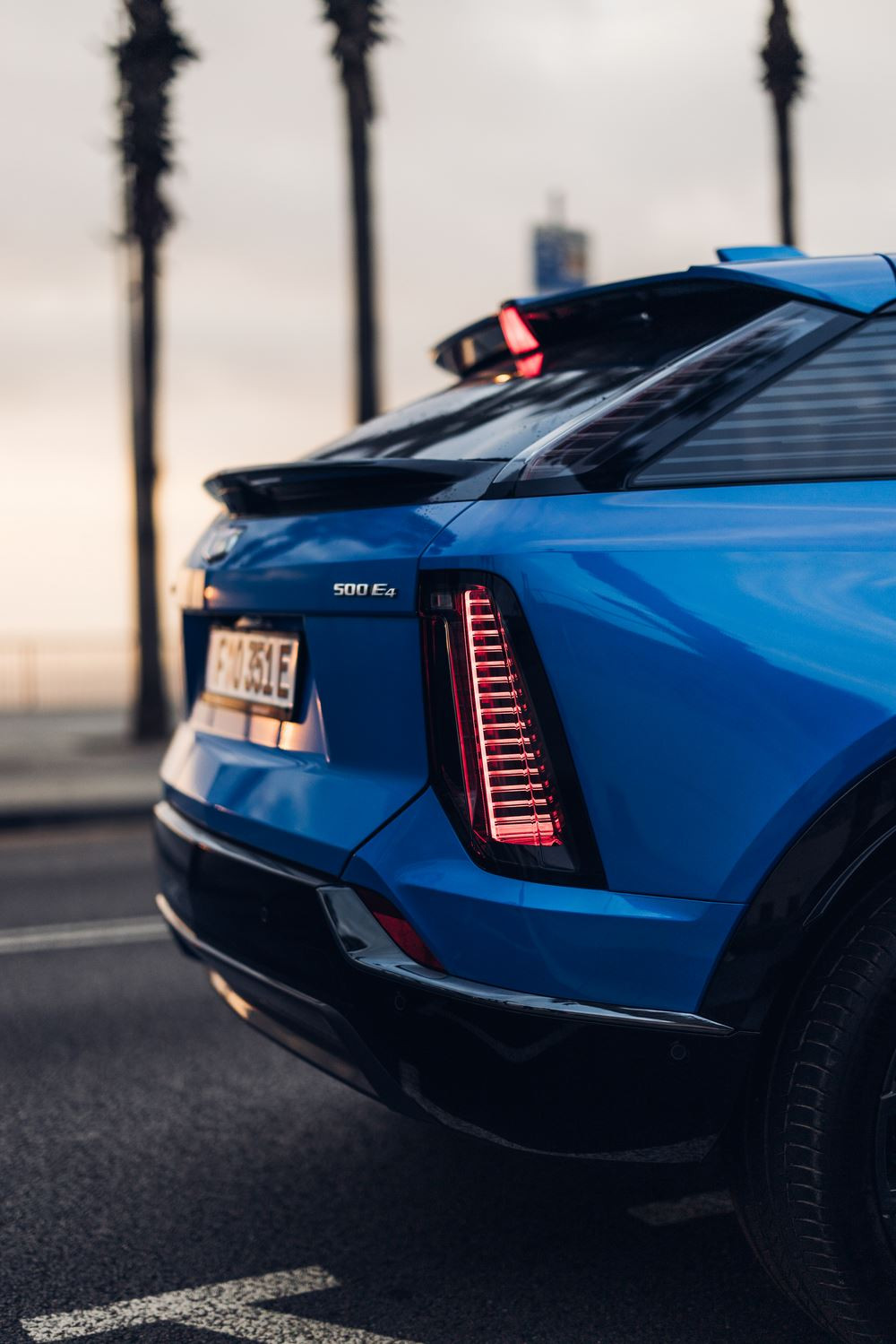 Le SUV électrique de luxe de taille intermédiaire Cadillac Optiq affiche une allure affirmée