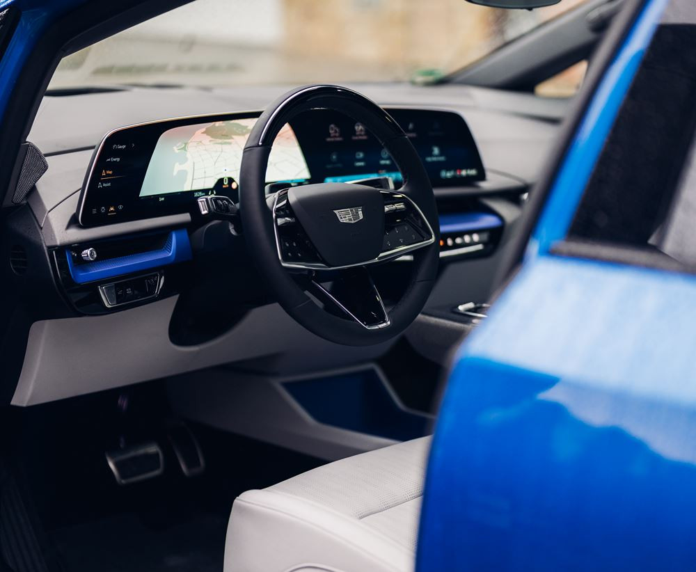 Le SUV électrique de luxe de taille intermédiaire Cadillac Optiq affiche une allure affirmée