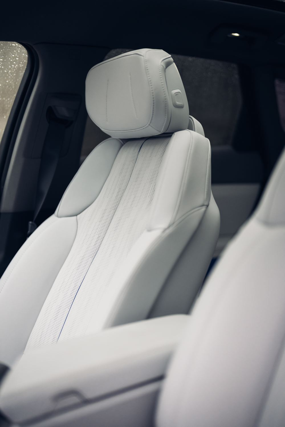 Le SUV électrique de luxe de taille intermédiaire Cadillac Optiq affiche une allure affirmée