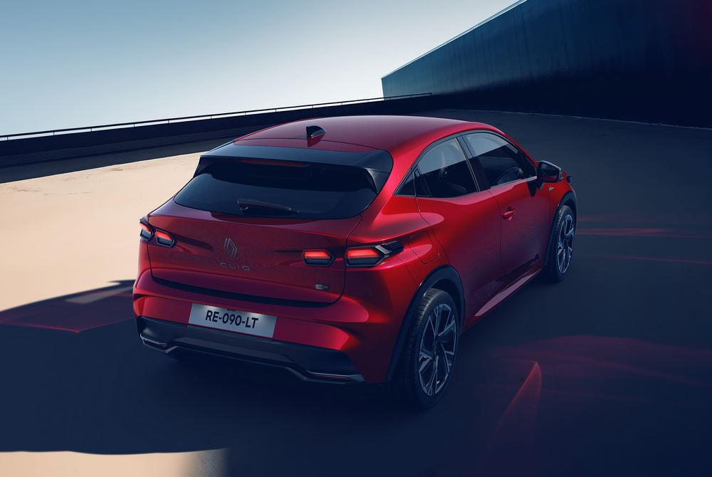 La sixième génération de la berline polyvalente Renault Clio adopte un regard affirmé