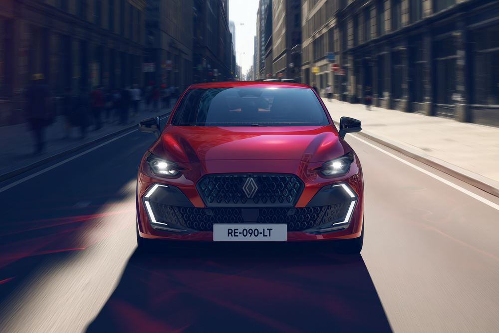 La sixième génération de la berline polyvalente Renault Clio adopte un regard affirmé