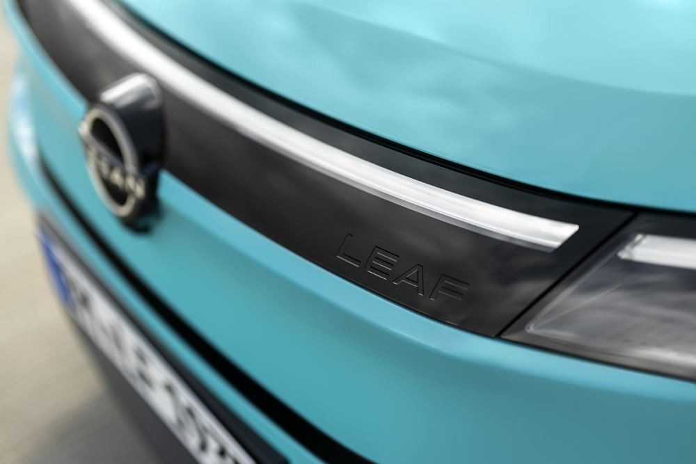 La Nissan Leaf électrique revendique une autonomie jusqu'à 622 km