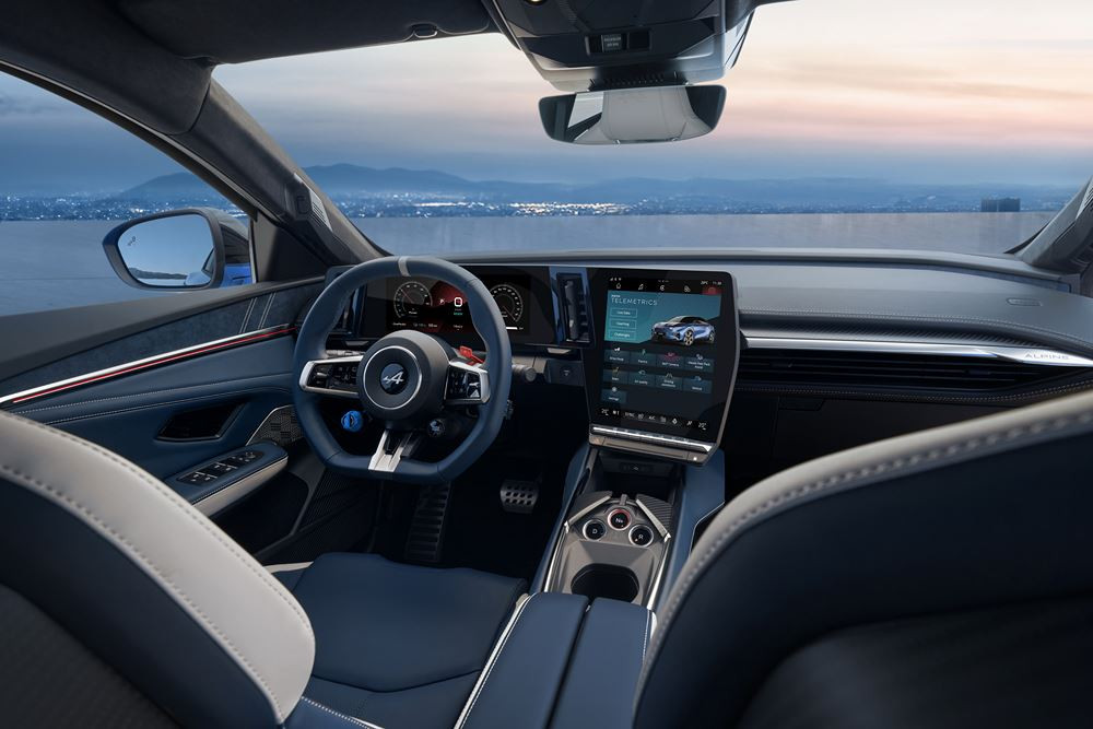 Le sport fastback compact électrique Alpine A390 repose sur un système de variation active de couple