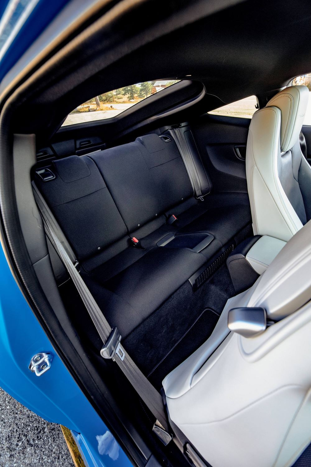 Le coupé Honda Prelude de sixième génération embarque un groupe motopropulseur hybride