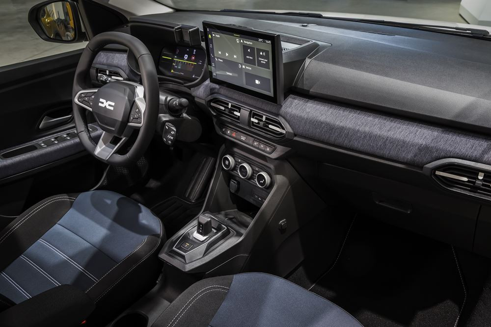 La berline polyvalente Dacia Sandero offre plus d'agrément de conduite à un prix supérieur