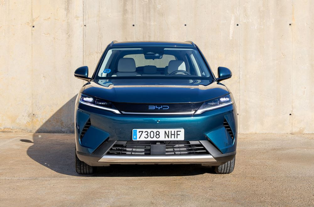 Le SUV compact Byd Atto 2 DM-i associe l'agrément de la conduite électrique à une autonomie combinée de près de 1 000 km