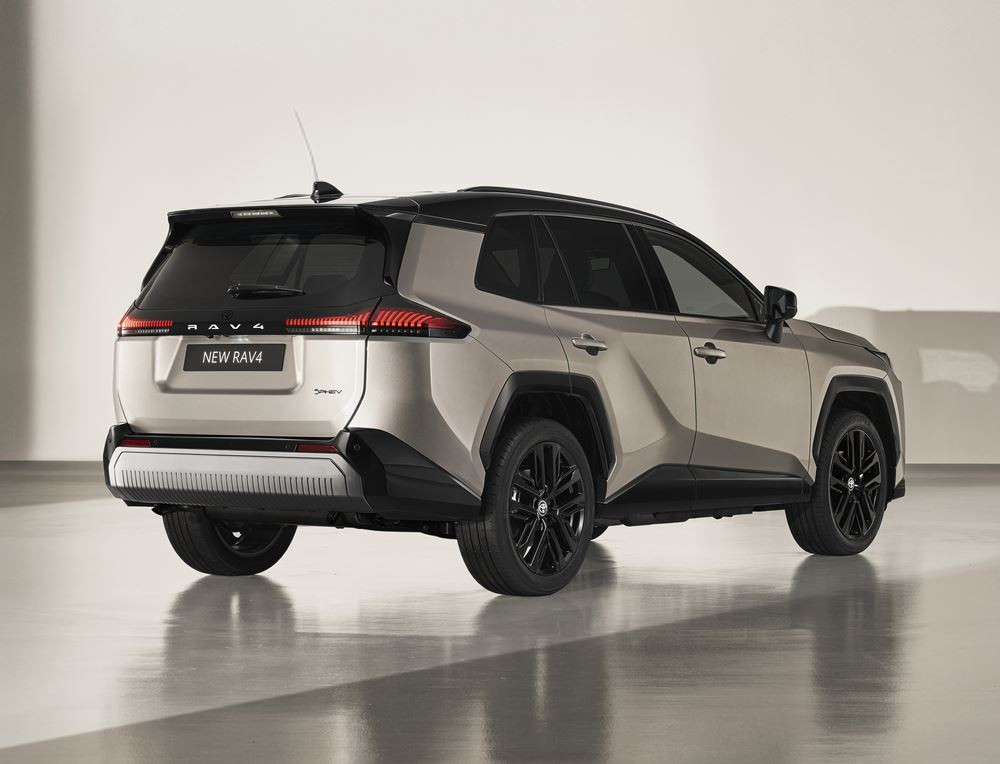 La sixième génération du Toyota RAV4 Hybride arbore un design extérieur robuste