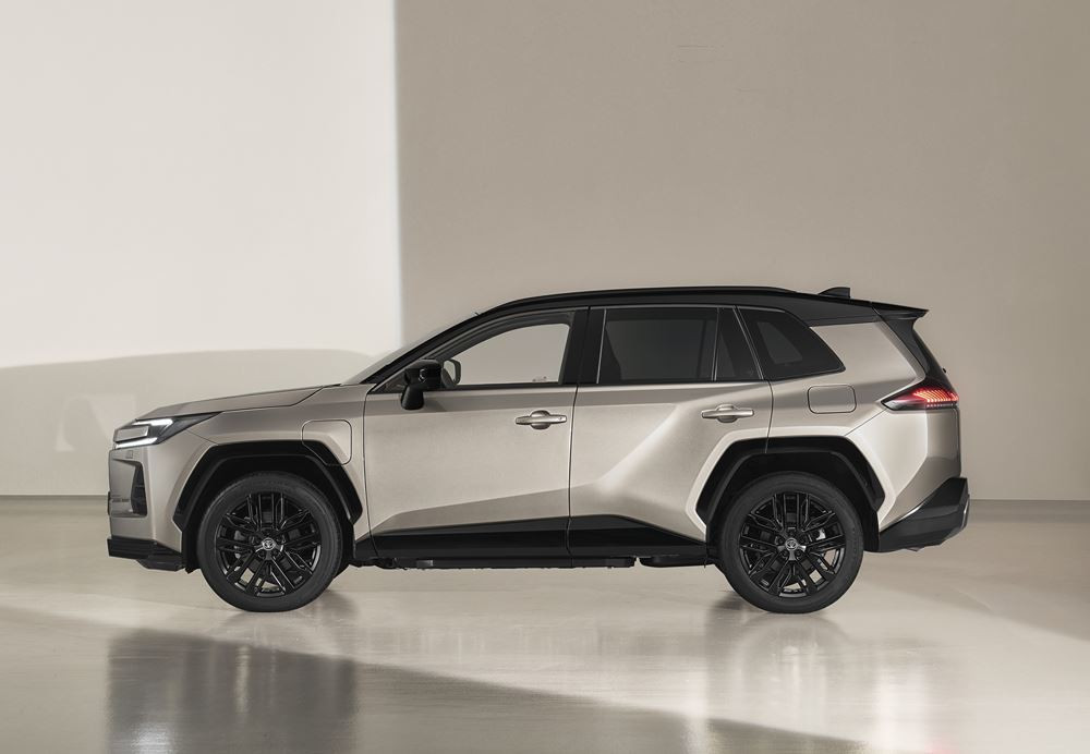 La sixième génération du Toyota RAV4 Hybride arbore un design extérieur robuste