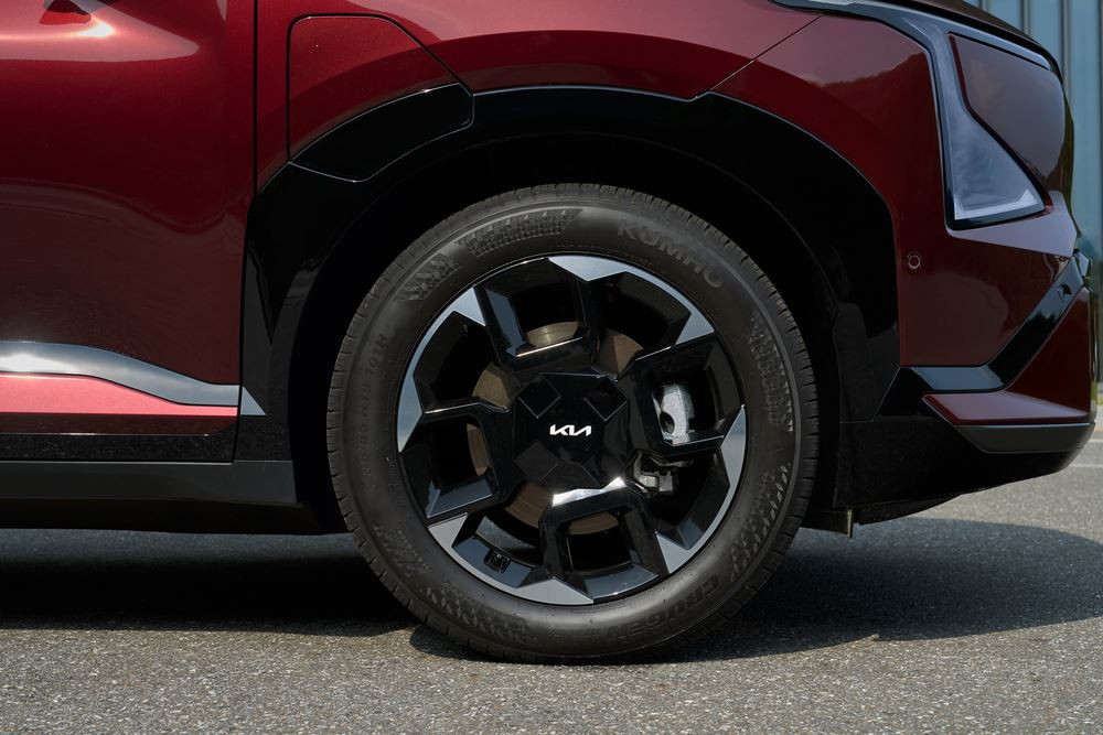 Le SUV électrique du segment C Kia EV5 affiche une silhouette affirmée