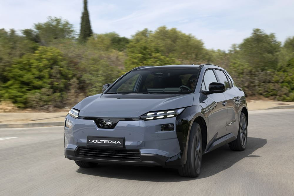 Le SUV électrique de taille intermédiaire Subaru Solterra mis à jour en approche