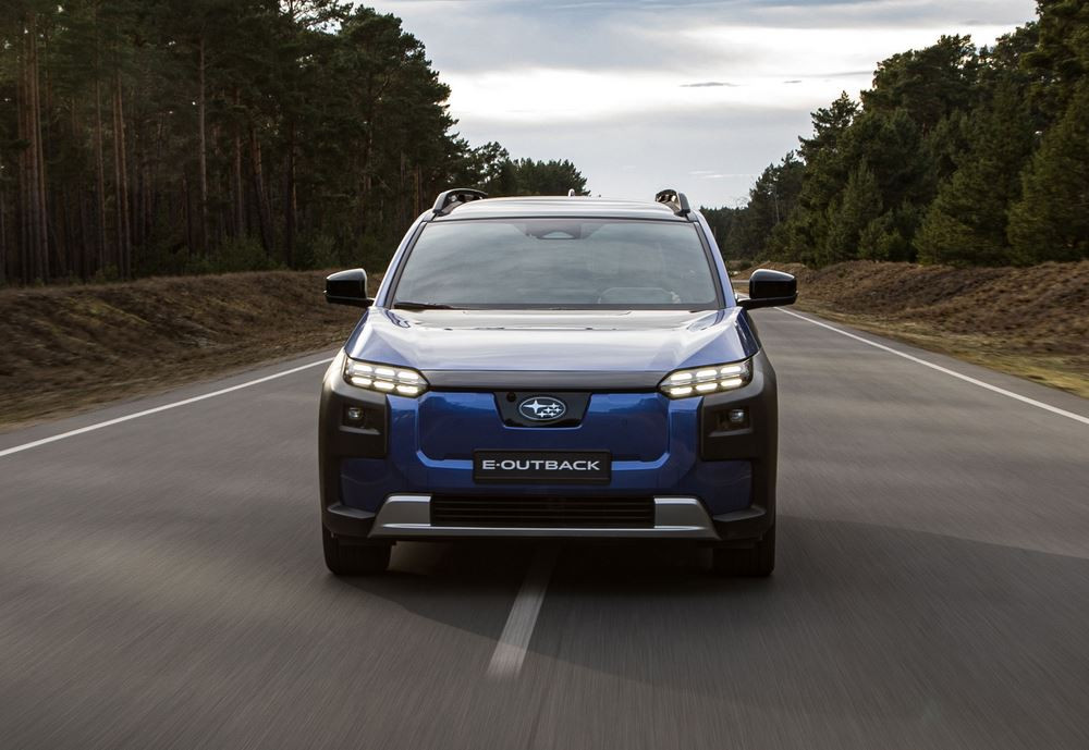 Le break surélevé Subaru Outback passe à l'électrique