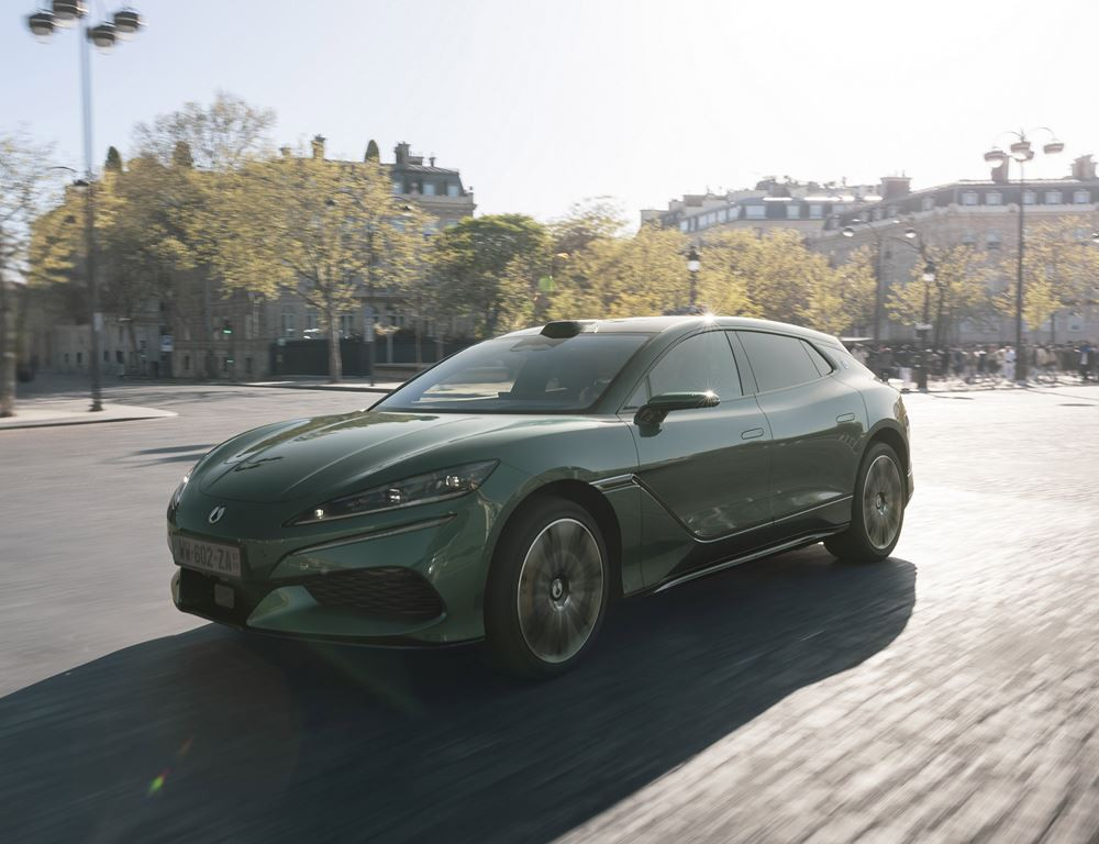 La grande routière électrique Denza Z9GT EV incarne la vision du premium technologique de la marque chinoise