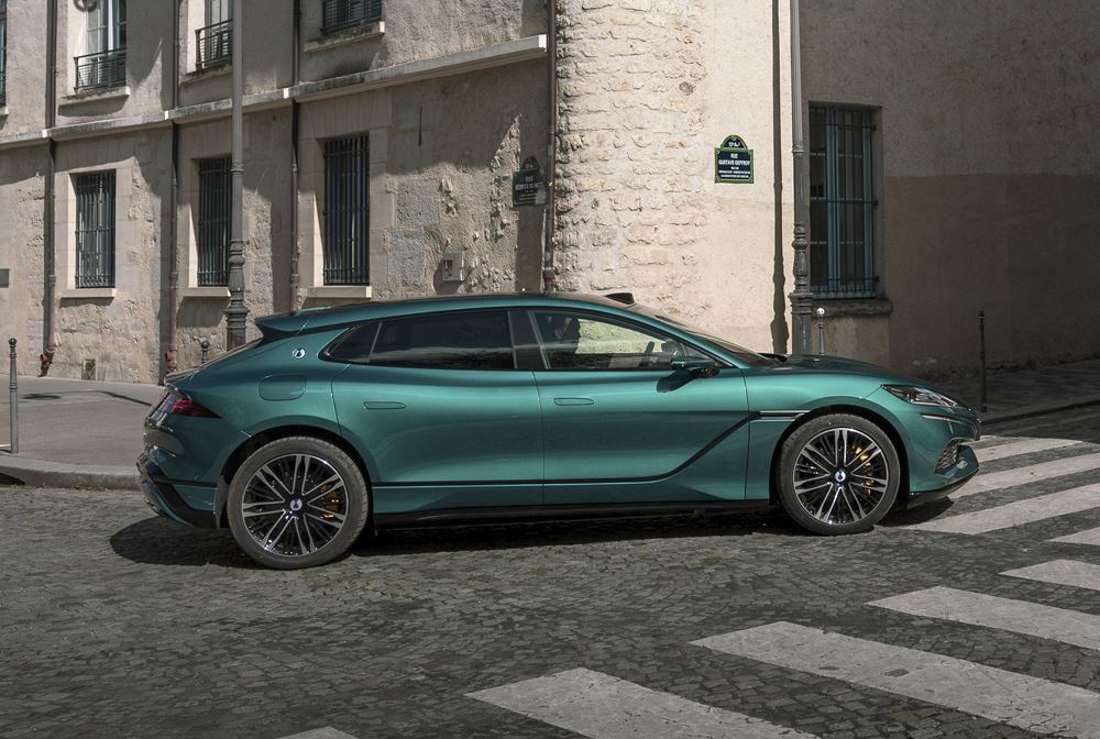 La grande routière électrique Denza Z9GT EV incarne la vision du premium technologique de la marque chinoise