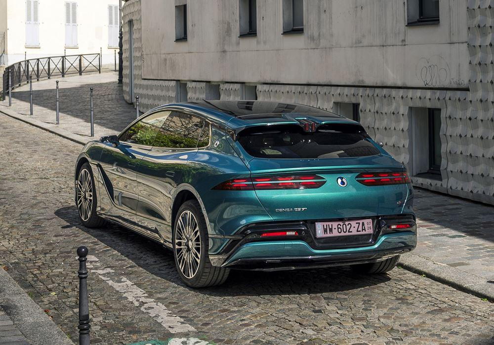 La grande routière électrique Denza Z9GT EV incarne la vision du premium technologique de la marque chinoise