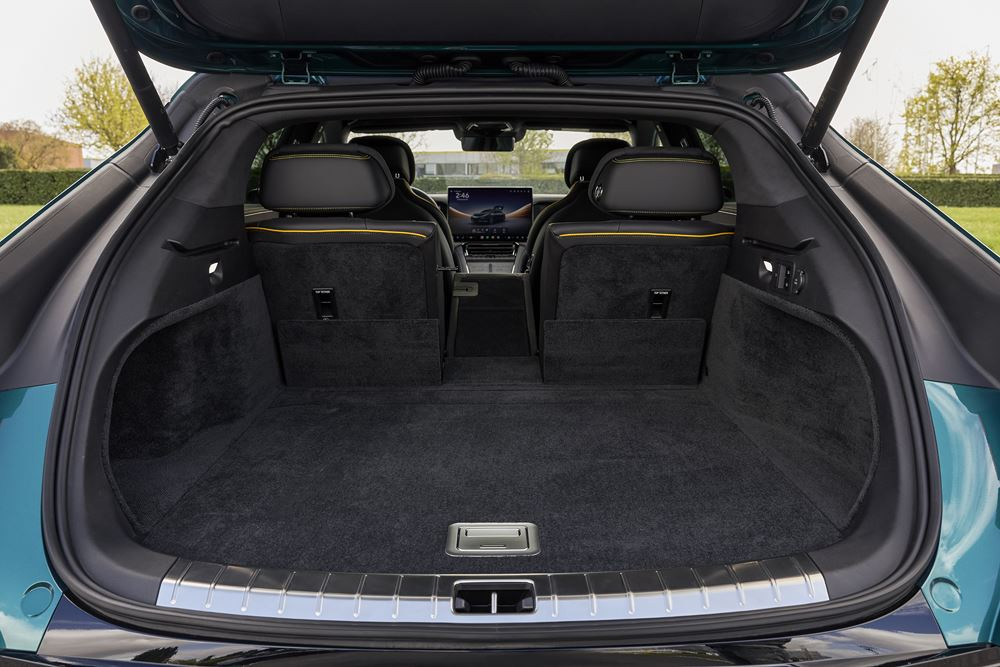 La grande routière technologique Denza Z9GT hybride rechargeable DM offre une flexibilité optimale sur longue distance