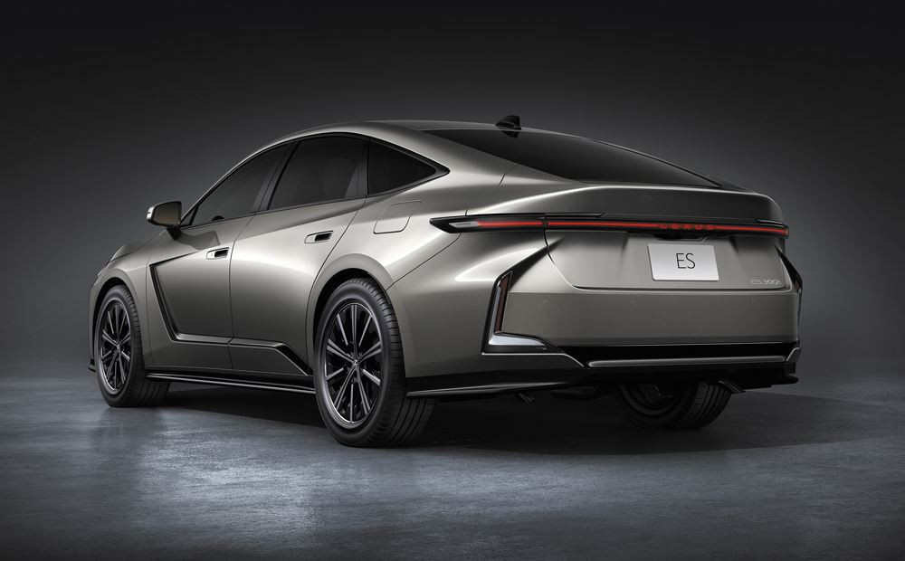 La Lexus ES hybride de huitième génération porte à un niveau supérieur les caractéristiques de la routière japonaise