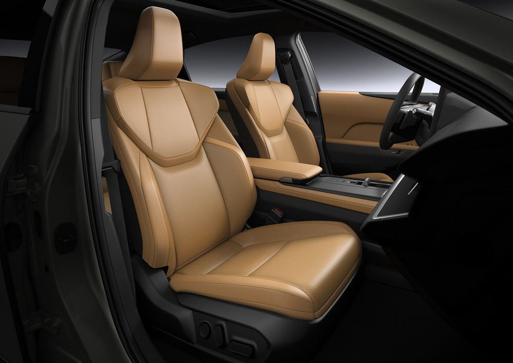 La Lexus ES hybride de huitième génération porte à un niveau supérieur les caractéristiques de la routière japonaise