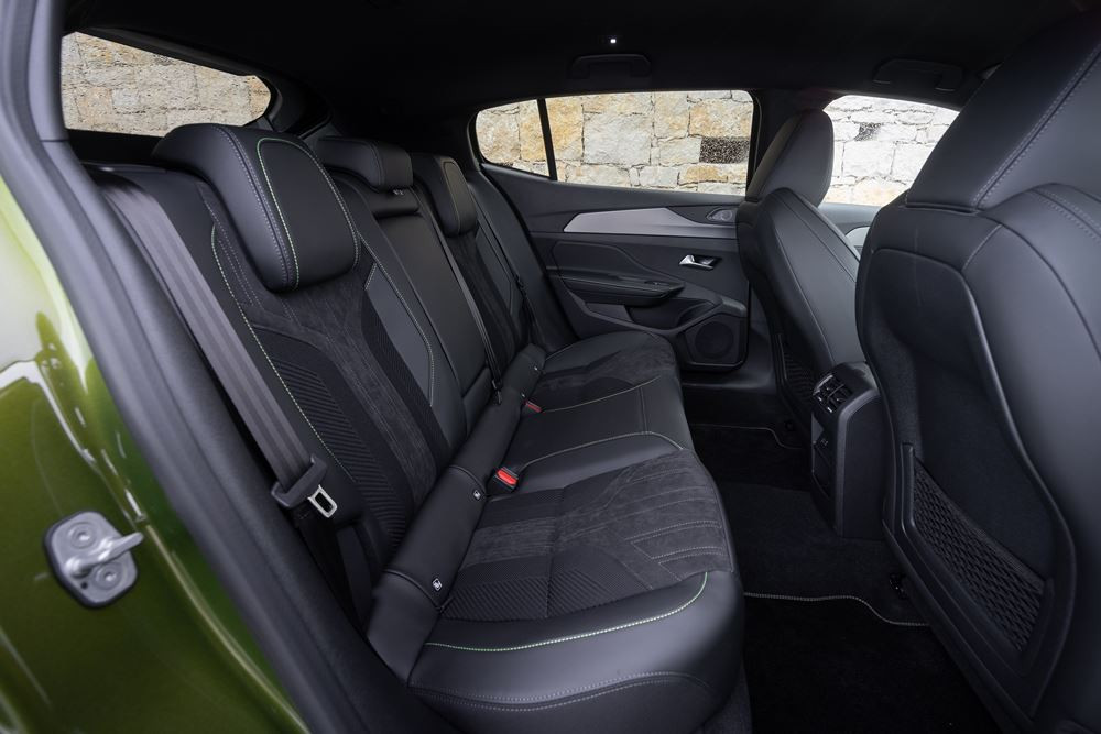 La Peugeot 408 au design Fastback affiche un caractère avant-gardiste