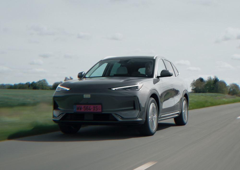 Le SUV compact électrique Geely E5 affiche une autonomie WLTP pouvant atteindre jusqu'à 475 km