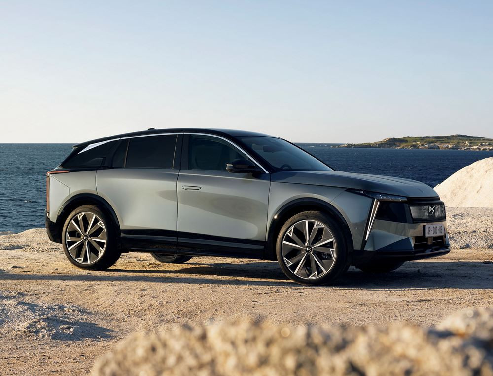 Le SUV électrique DS N°7 E-Tense FWD Long Range affiche jusqu'à 740 km d'autonomie WLTP