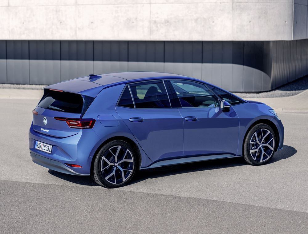 La berline compacte électrique Volkswagen ID.3 Neo revendique une autonomie WLTP pouvant atteindre jusqu'à 629 km
