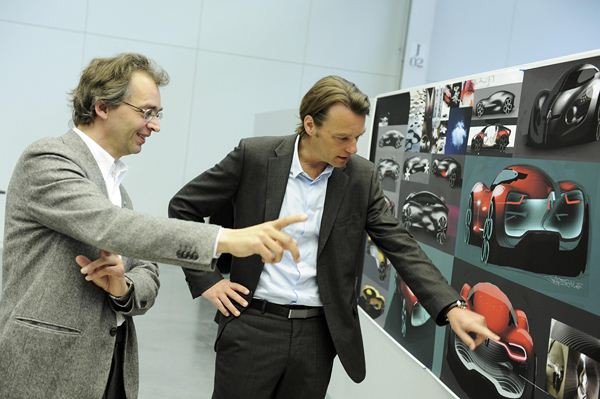Suivez en images la conception du show-car Renault DeZir