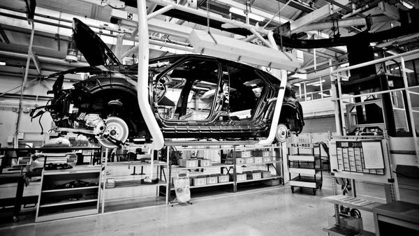 Découvrez en images le making of de la Citroën DS5 White Pearl