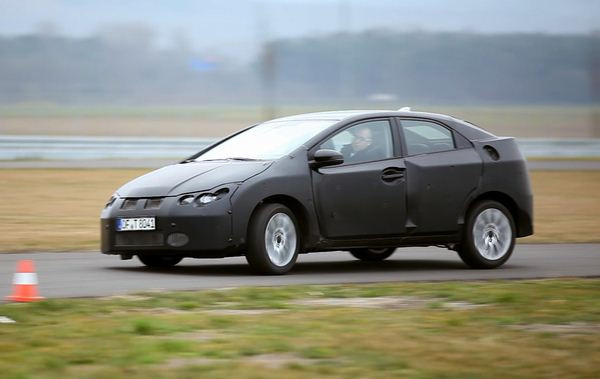 La nouvelle Honda Civic cinq portes en phase de tests en Europe