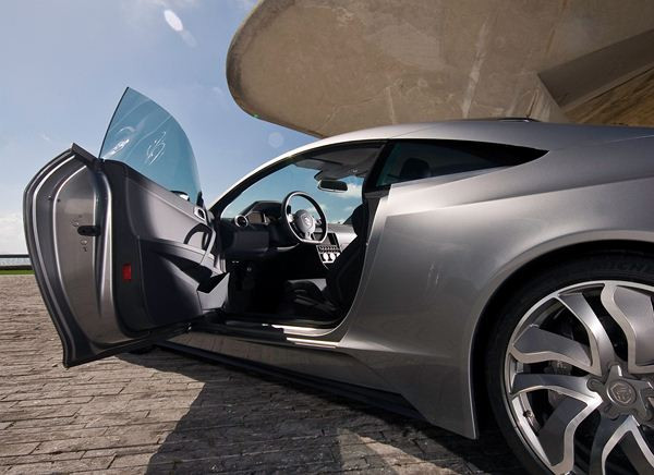 La supercar électrique Furtive-eGT équipée de deux moteurs électriques de 402 ch