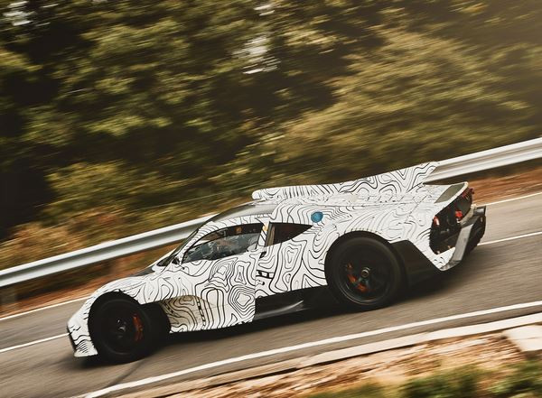 La sportive extrême Mercedes-AMG Project One en phase de tests