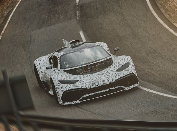 La sportive extrême Mercedes-AMG Project One en phase de tests