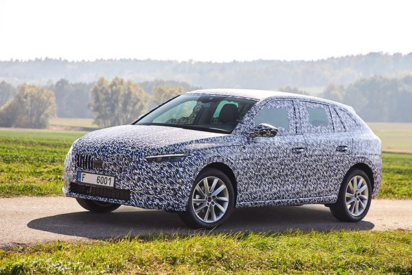La berline compacte Scala marque une évolution du langage stylistique Skoda
