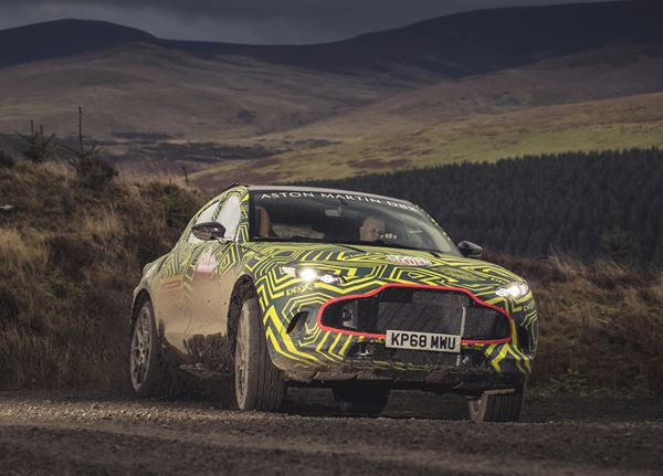 Le SUV Aston Martin DBX entame sa phase de test