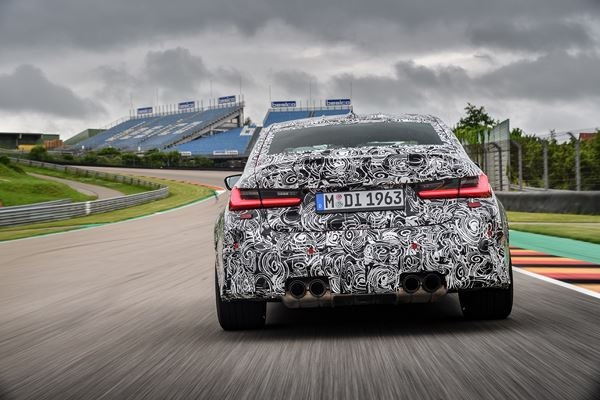 La berline BMW M3 en phase finale de tests dynamiques