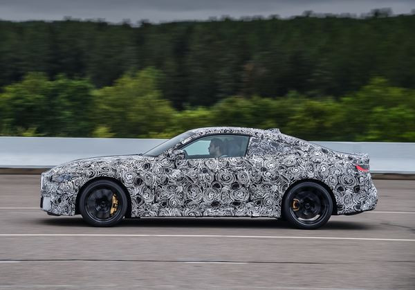 La BMW M4 Coupé entre en phase finale de tests dynamiques