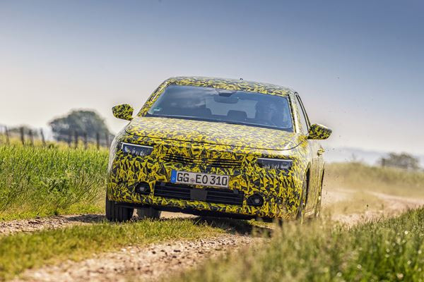 L'Opel Astra nouvelle génération entre dans un marathon de tests