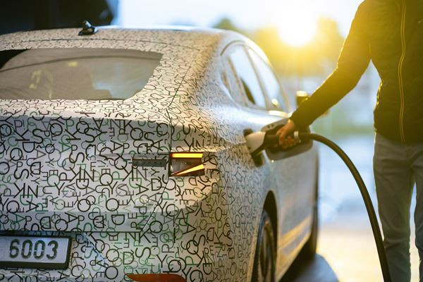 Le SUV électrique familial Skoda Enyaq iV se décline en version coupé